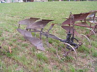 Charrue 4 socs (30eme fete des moissons de Saint-Jean-de-Touslas) (1)